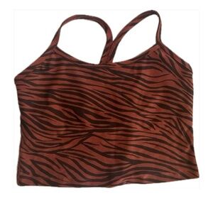 Beyond Yoga workout top, size M, shelf bra